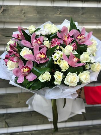 Букет цветов из: Розы и Хризантемы в Дондуковской