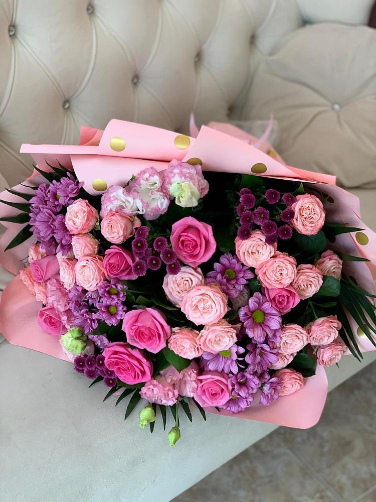 Букет цветов из: Хризантемы, Розы и Лизиантусы в Дондуковской