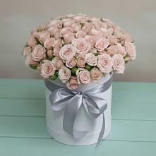 Цветочная композиция из Розы в шляпной коробке в Дондуковской