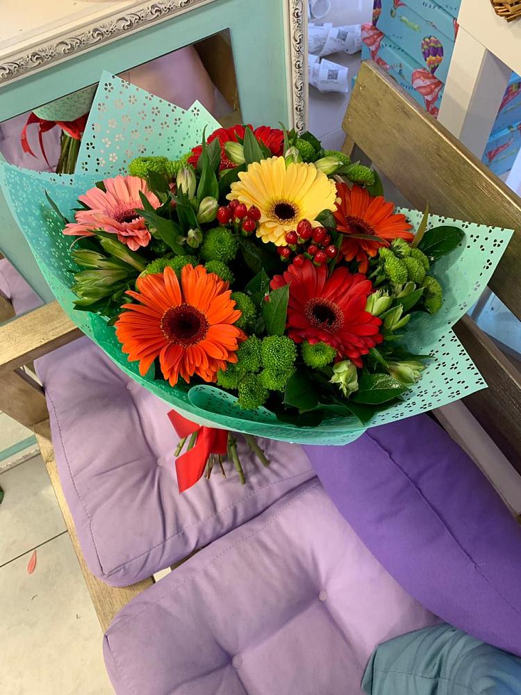 Букет цветов из: Герберы, Хризантемы и Альстромерии в Дондуковской