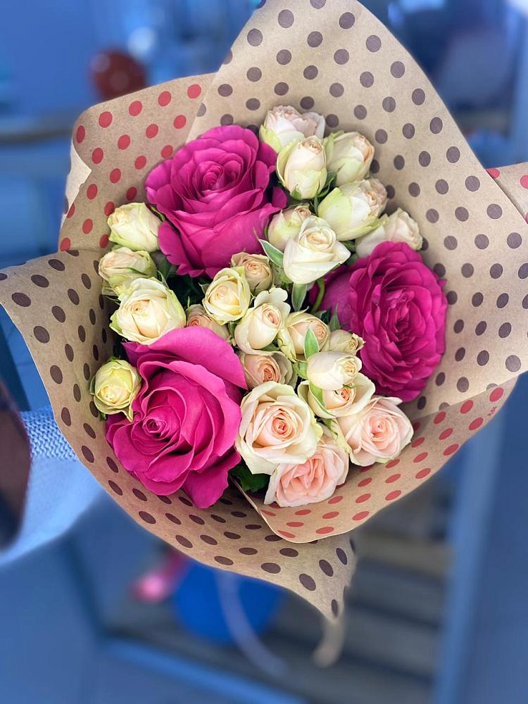 Букет цветов из: Розы в Дондуковской