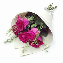 Букет цветов из:  Розы в Дондуковской