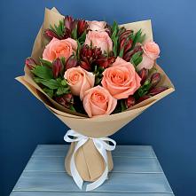 Букет цветов из:  Розы и Альстромерии в Дондуковской