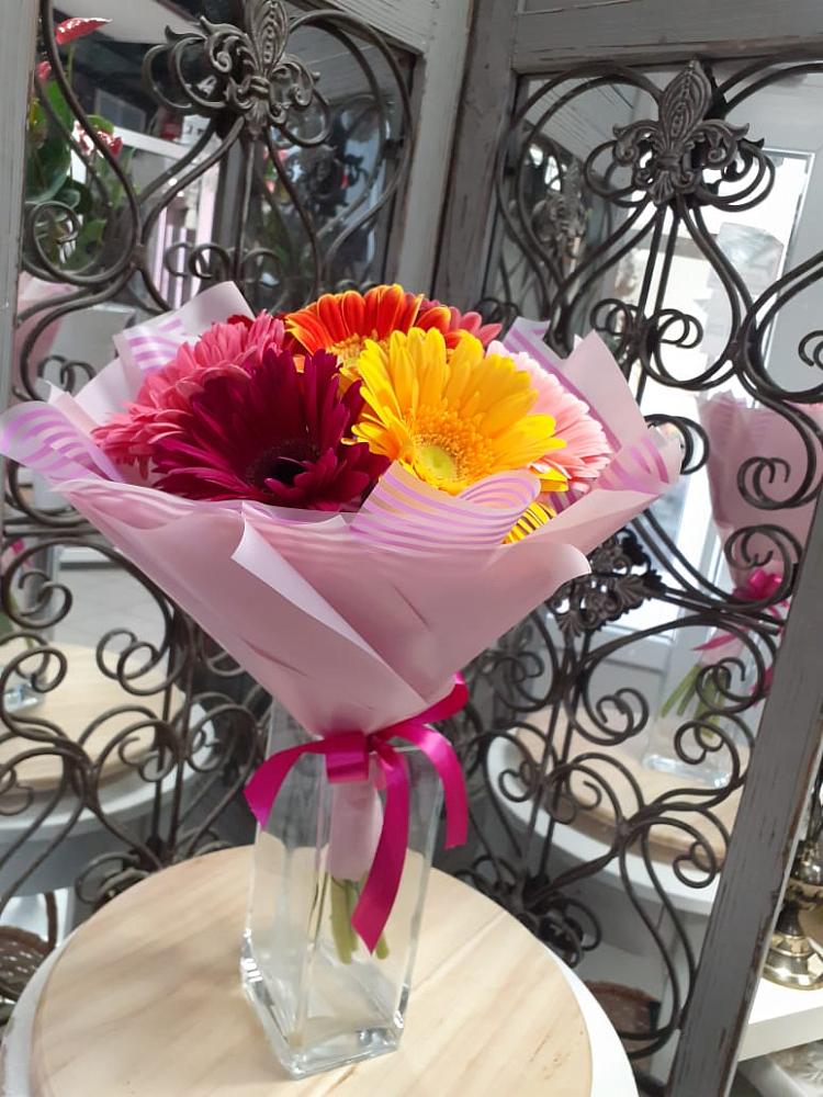 Букет цветов из: Герберы в Дондуковской