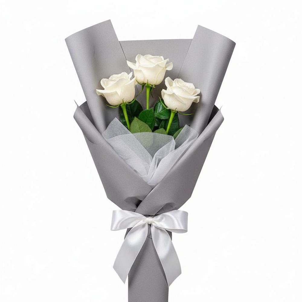 Букет 3 белые розы в Дондуковской