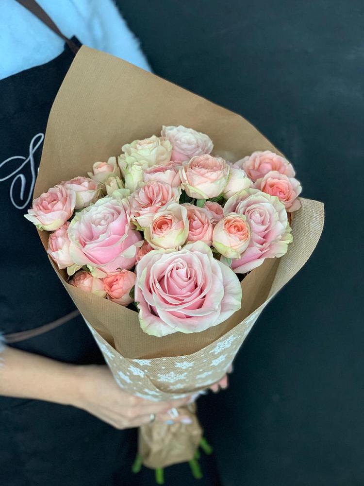 Букет цветов из: Хризантемы и Розы в Дондуковской