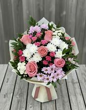 Букет цветов из:  Альстромерии, Гвоздики, Розы и Хризантемы в Дондуковской