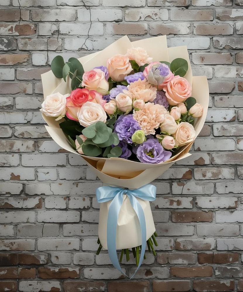 Букет цветов из: Розы, Лизиантусы и Гвоздики в Дондуковской