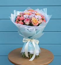 Букет цветов из:  Хризантемы и Розы в Дондуковской