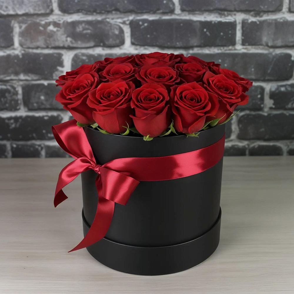 Цветочная композиция из Розы в шляпной коробке в Дондуковской