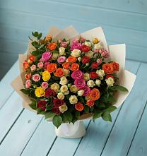 Букет Микс из разноцветных кустовых роз в Дондуковской