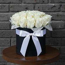 Цветочная композиция из Розы в шляпной коробке в Дондуковской