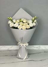 Букет цветов из:  Розы и Лизиантусы в Дондуковской